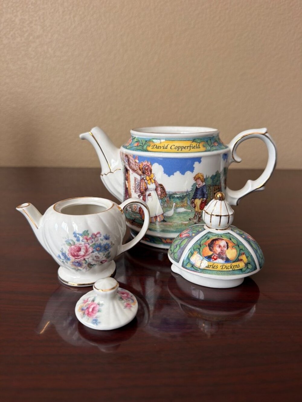 Set of 2 Vintage Sadler England Teapots David Copperfield & Floral Mini Teapot - Picture 4 of 16